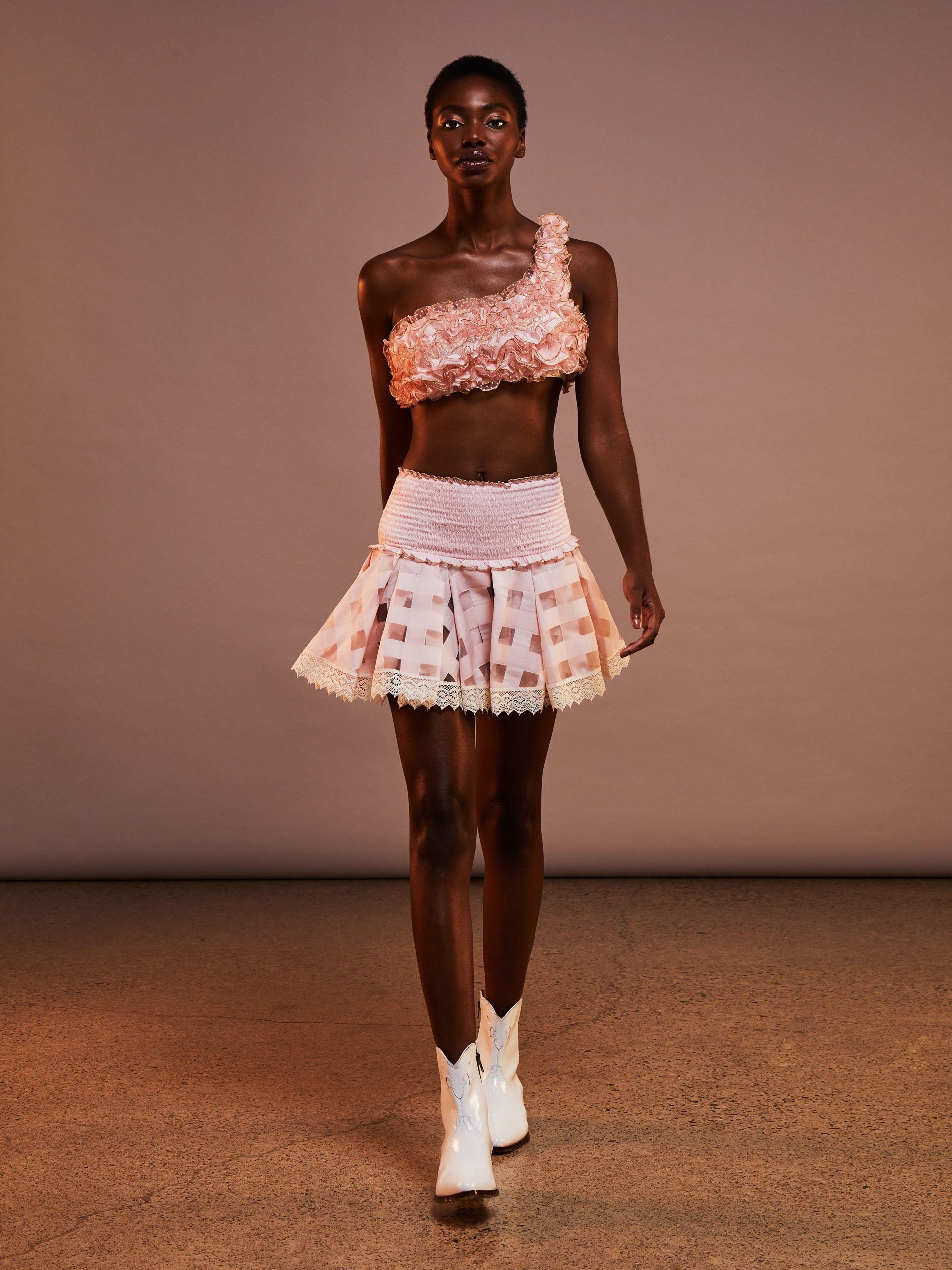 Short skirt and crop top online outlet